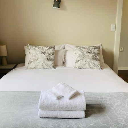 Uptown City Haven - Christchurch Townhouse エクステリア 写真