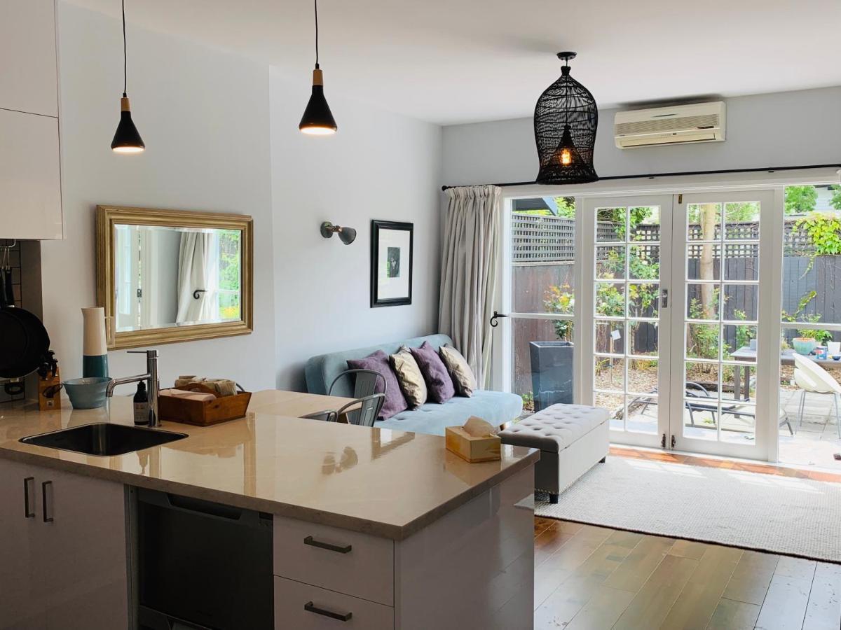 Uptown City Haven - Christchurch Townhouse エクステリア 写真