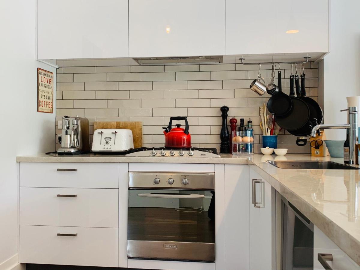 Uptown City Haven - Christchurch Townhouse エクステリア 写真
