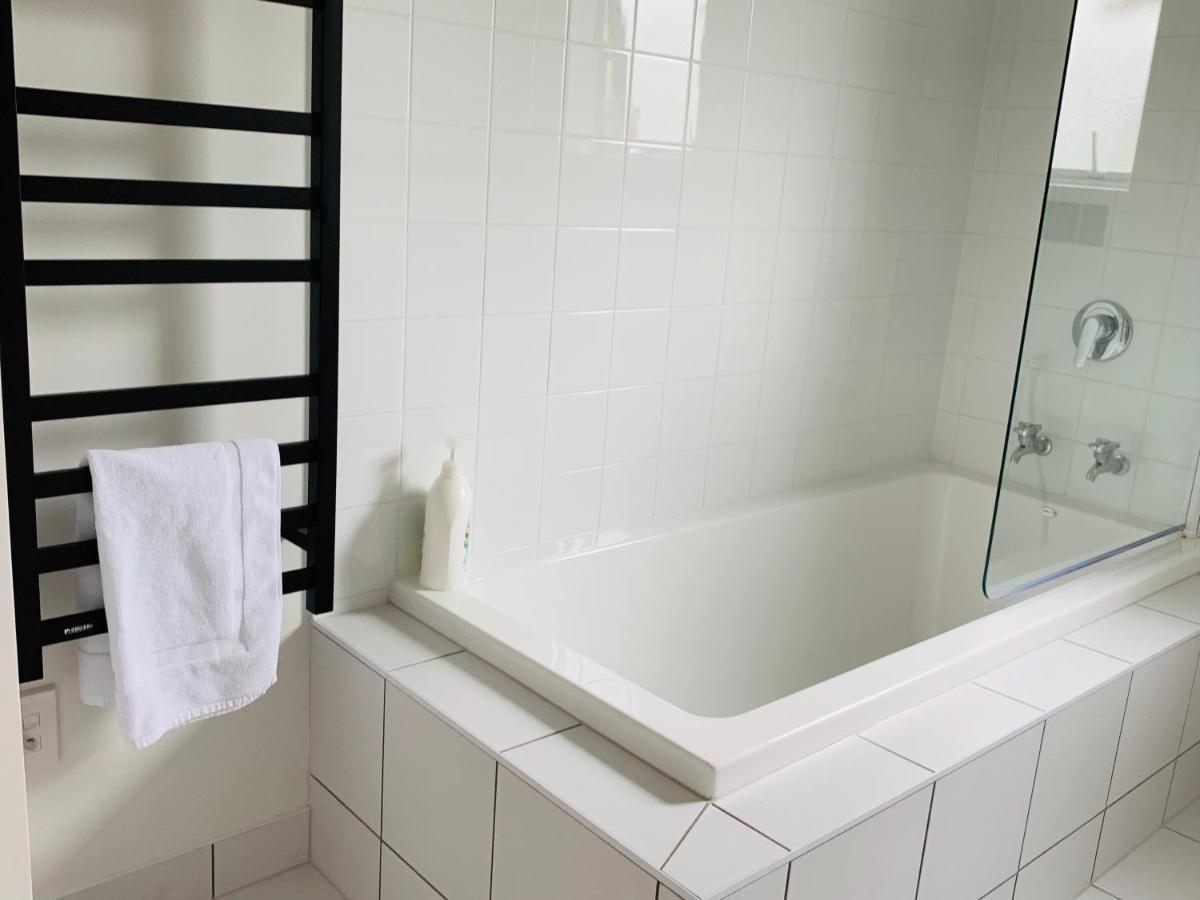Uptown City Haven - Christchurch Townhouse エクステリア 写真